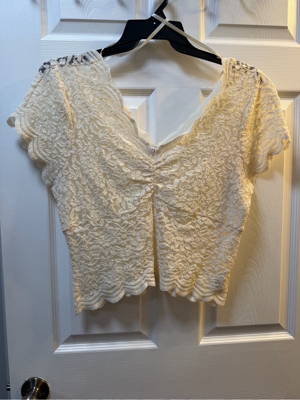 Cream Lace Short Sleeve V-Neck Top - Boot Barn/ Shyanne.